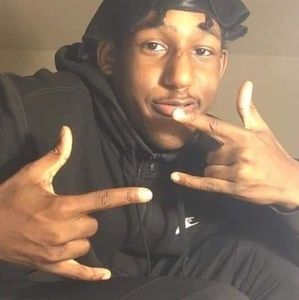 Meet your Posher, Joyce